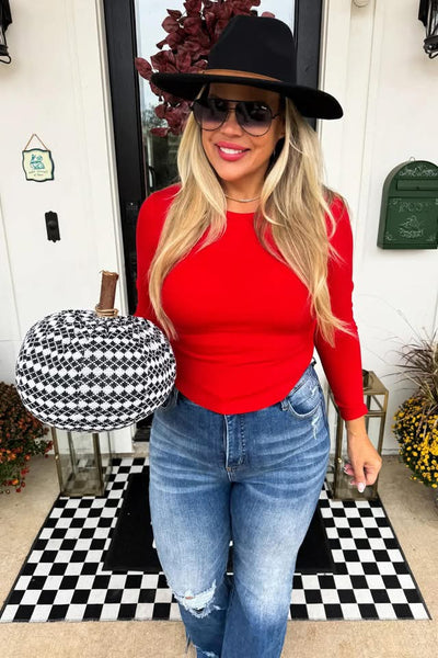 Elena curved hem top