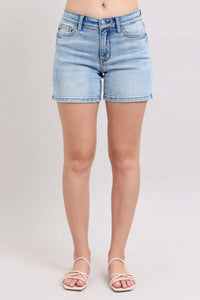 Judy blue mid rise shorts