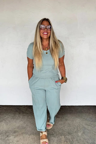 Stay in cropped pants set