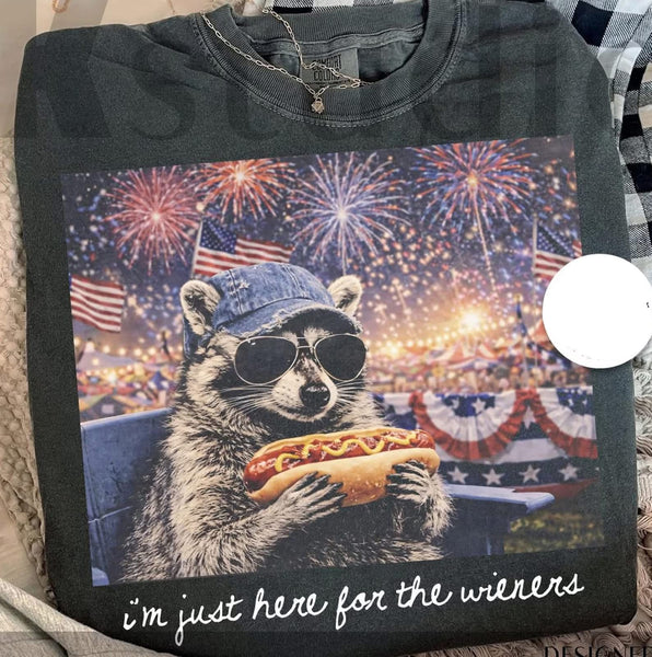 Raccoon tee