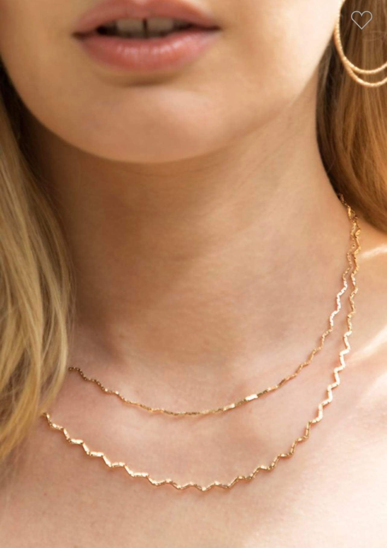 Wavy double chain necklace